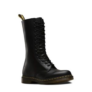 Dr. Martens black 1914 smooth 14 eye boots